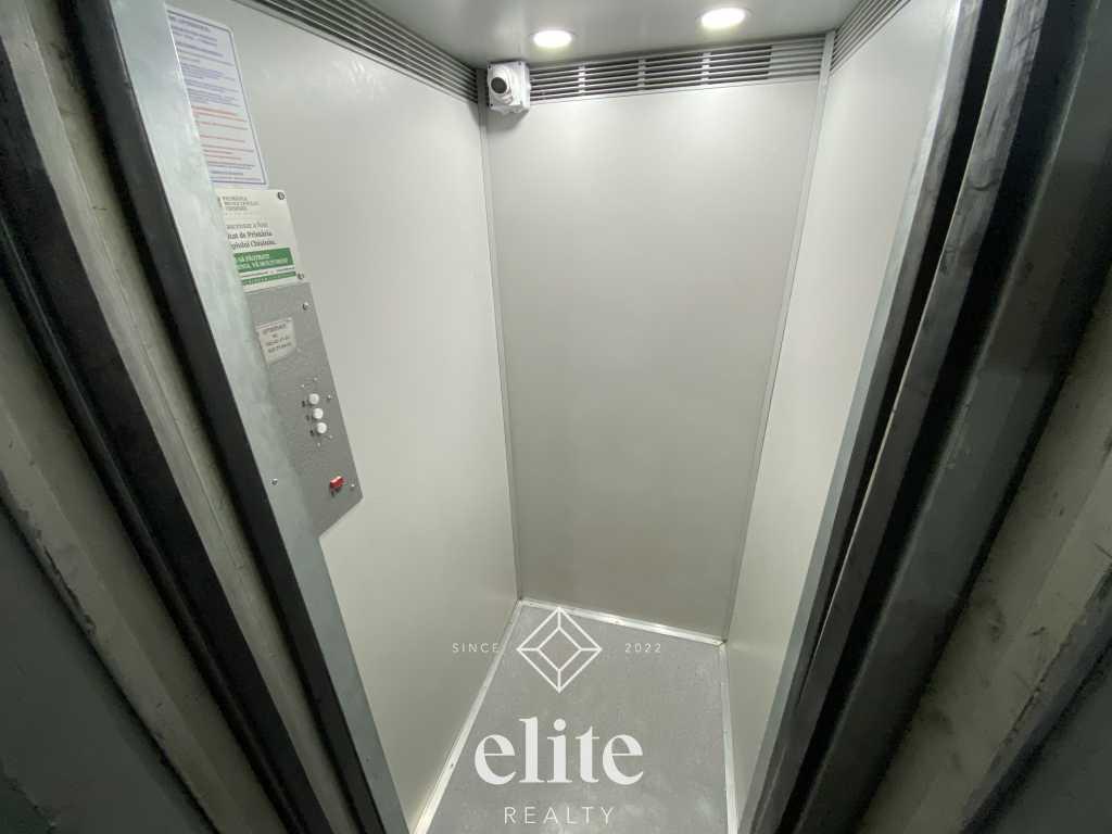 elite realty image