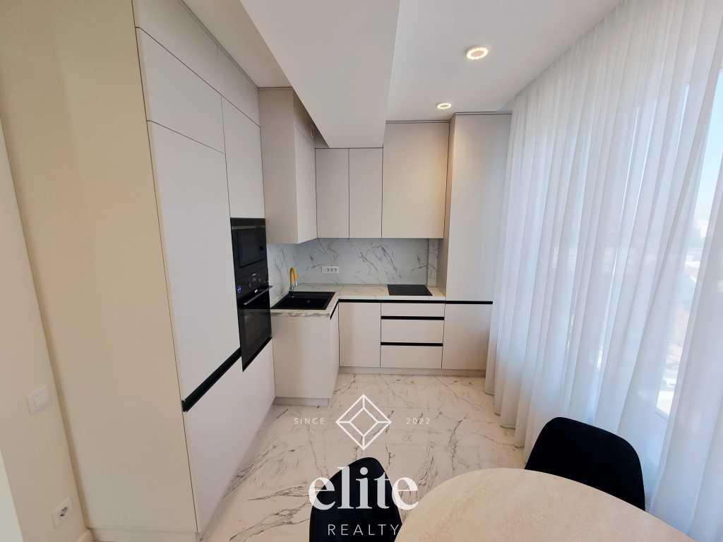 elite realty image