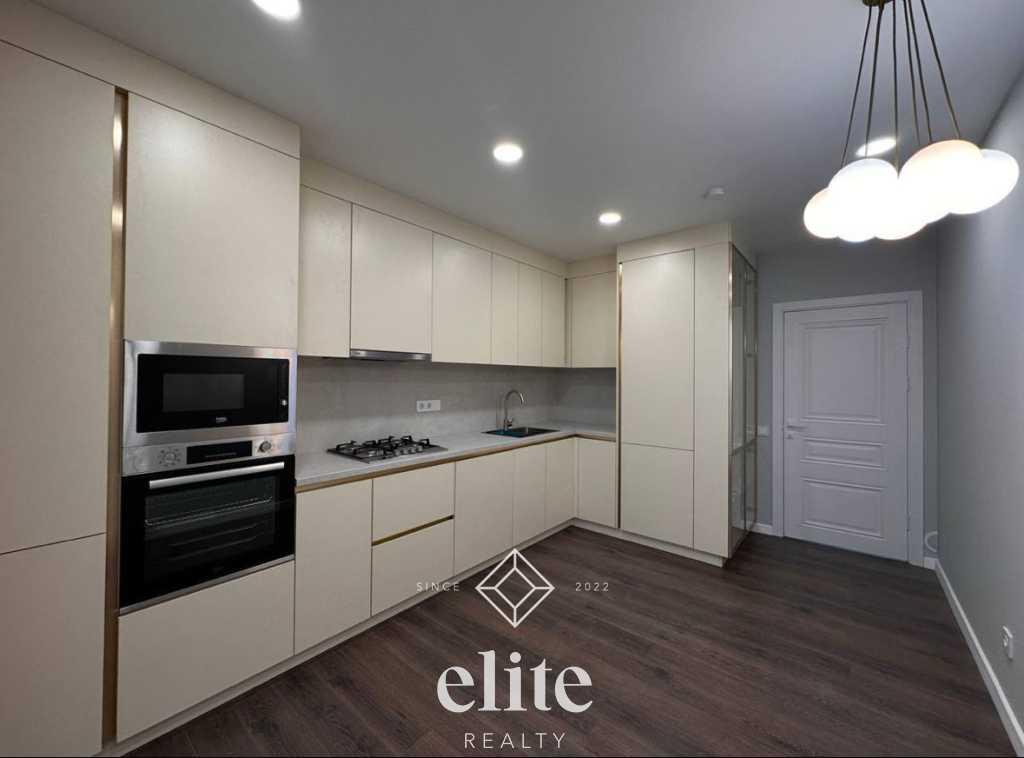 elite realty image