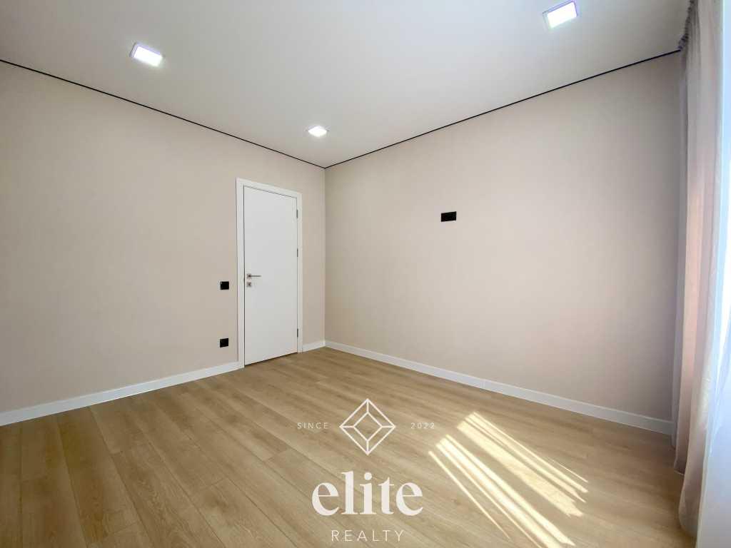 elite realty image