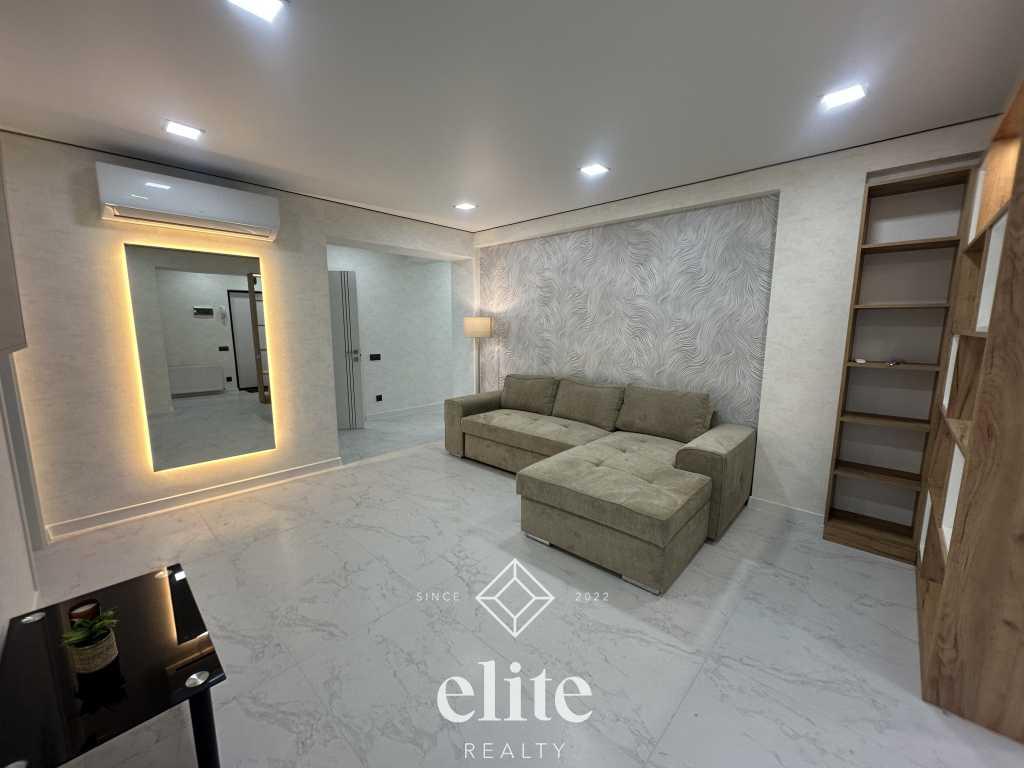 elite realty image