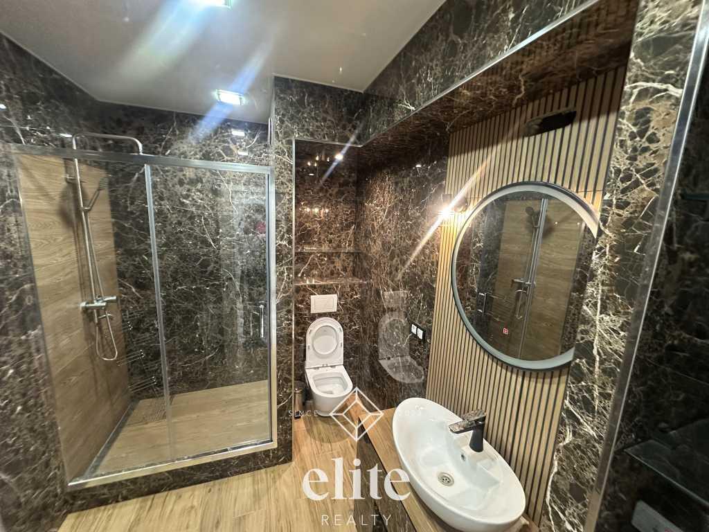 elite realty image