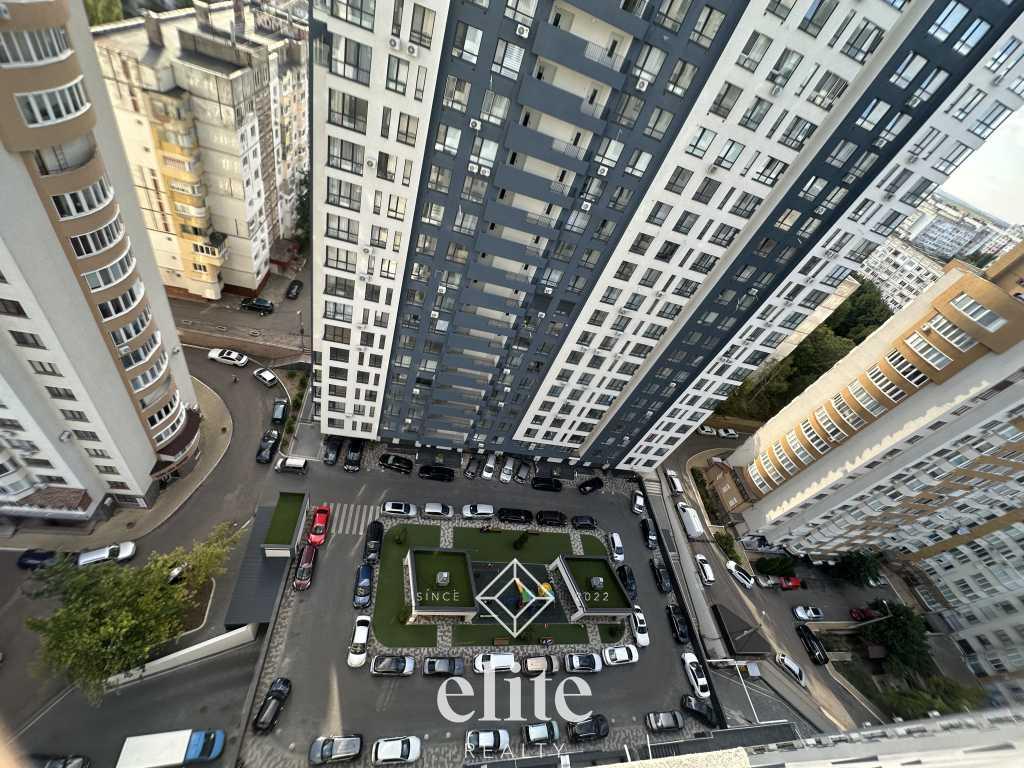 elite realty image