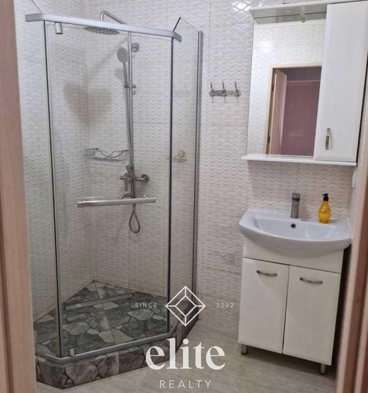 elite realty image