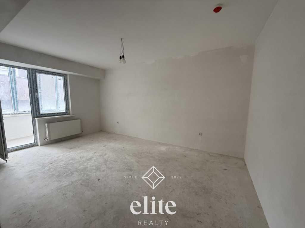 elite realty image