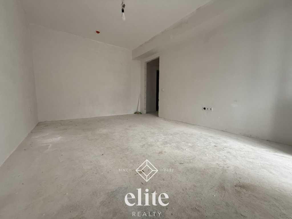 elite realty image