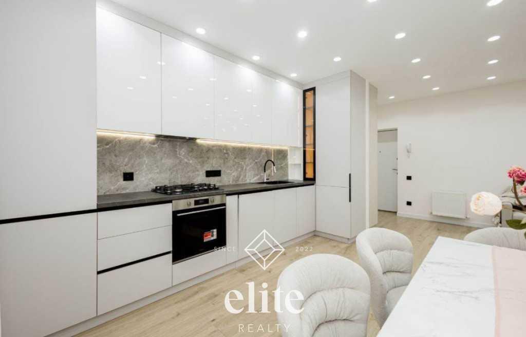 elite realty image