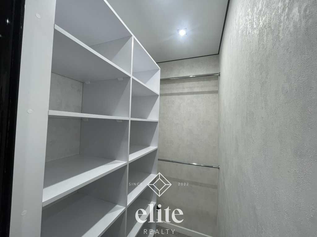 elite realty image