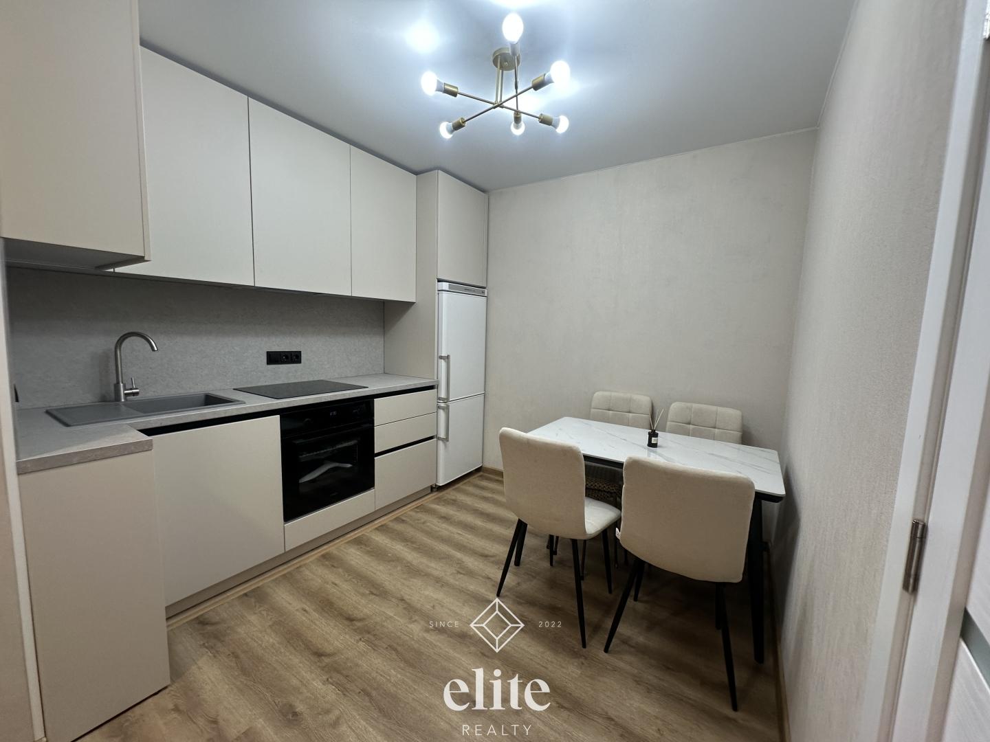 elite realty image