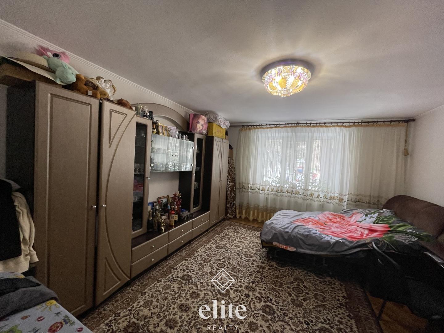 elite realty image