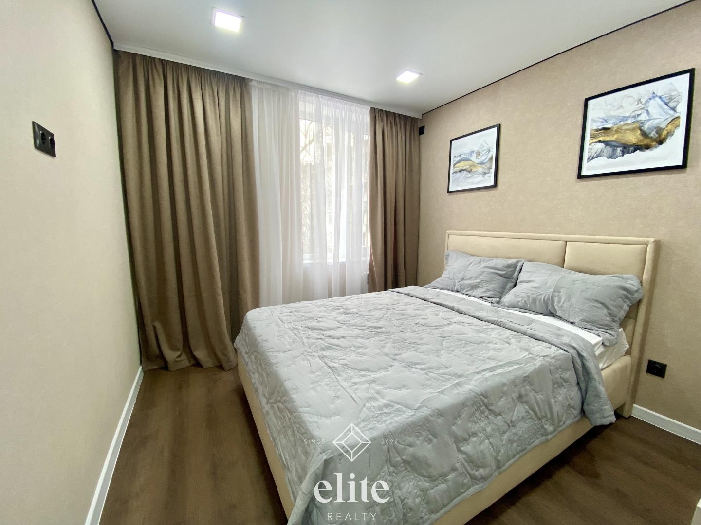 elite realty image