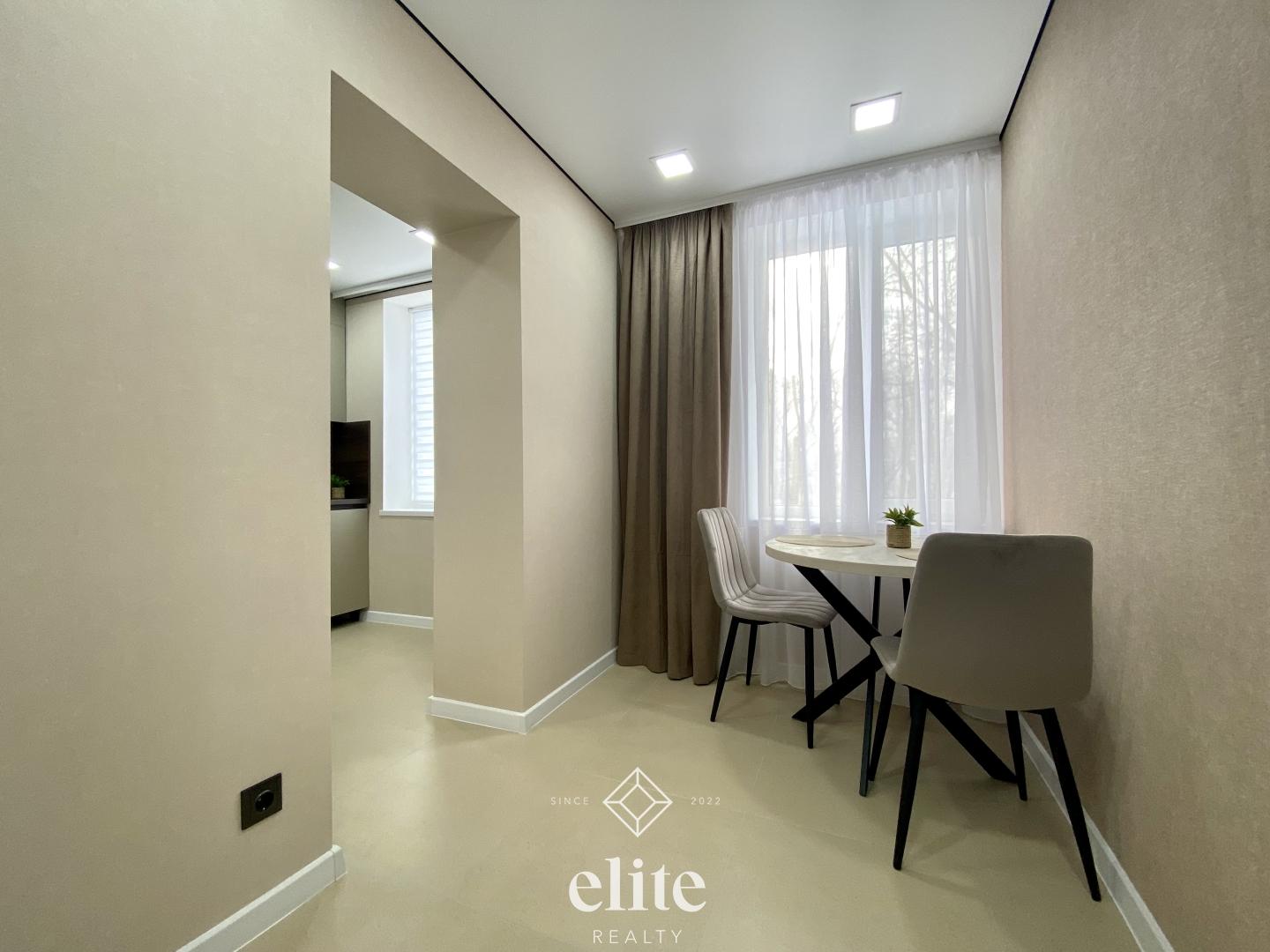 elite realty image
