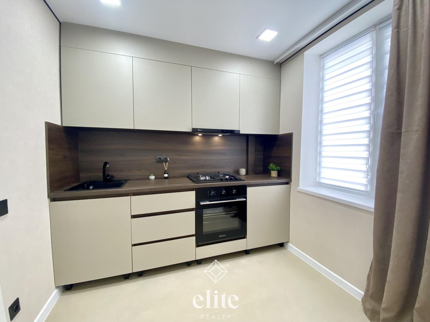 elite realty image