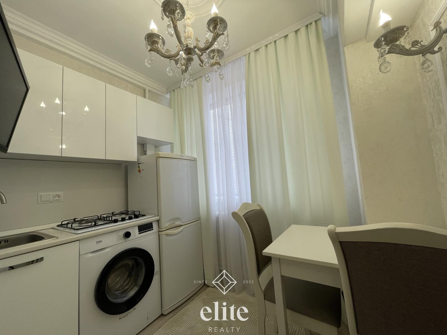 elite realty image