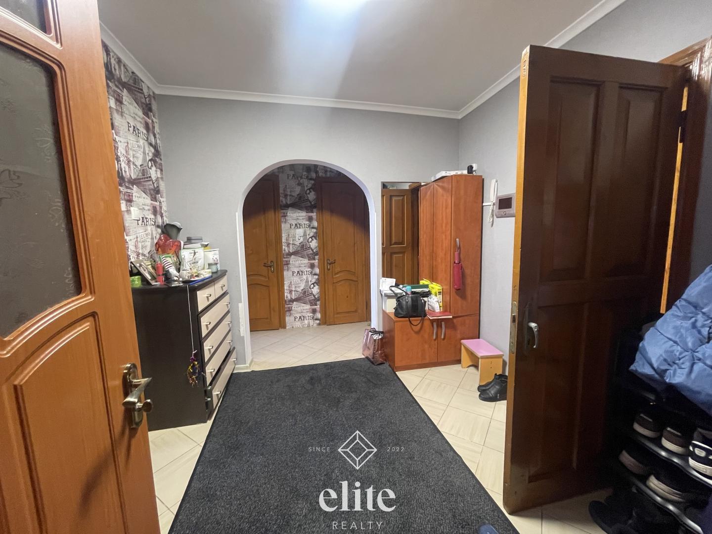 elite realty image