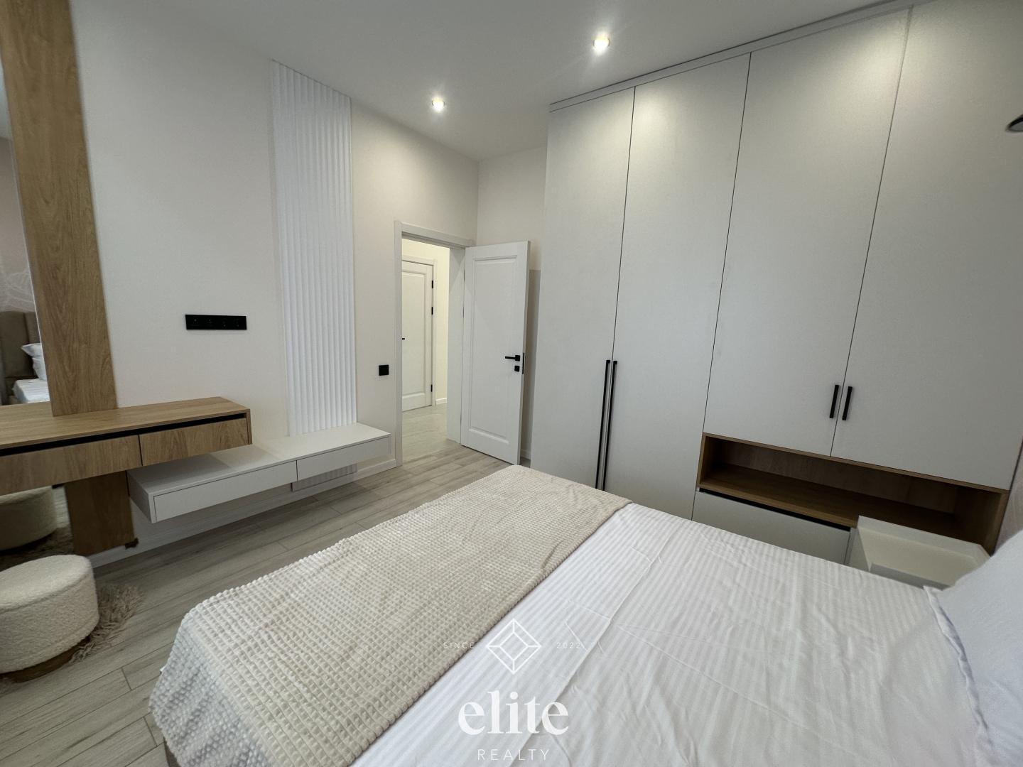 elite realty image