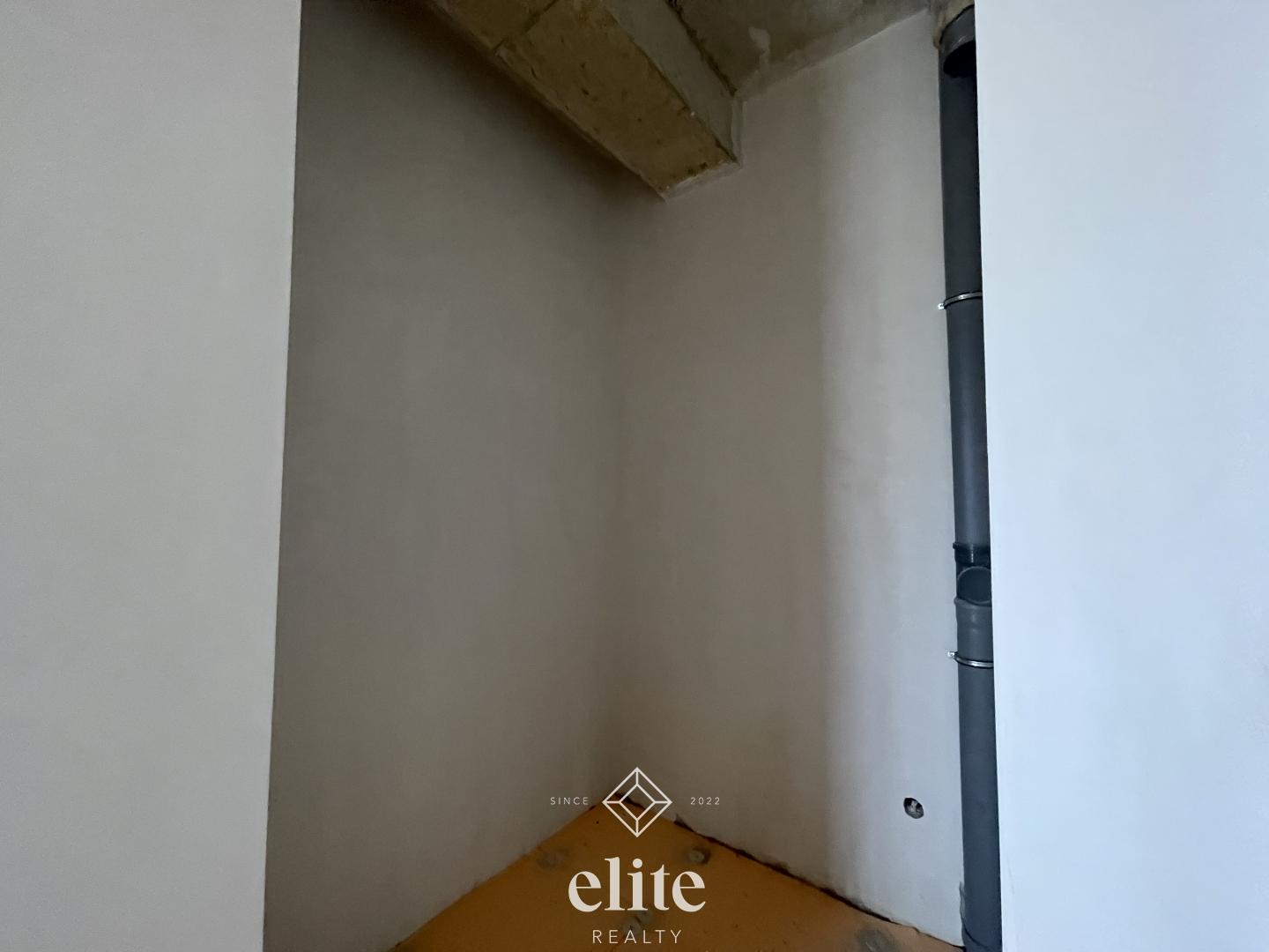 elite realty image