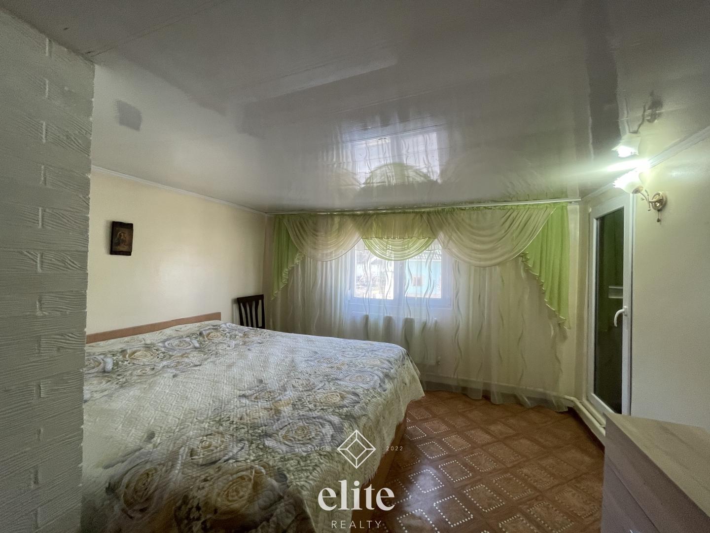 elite realty image