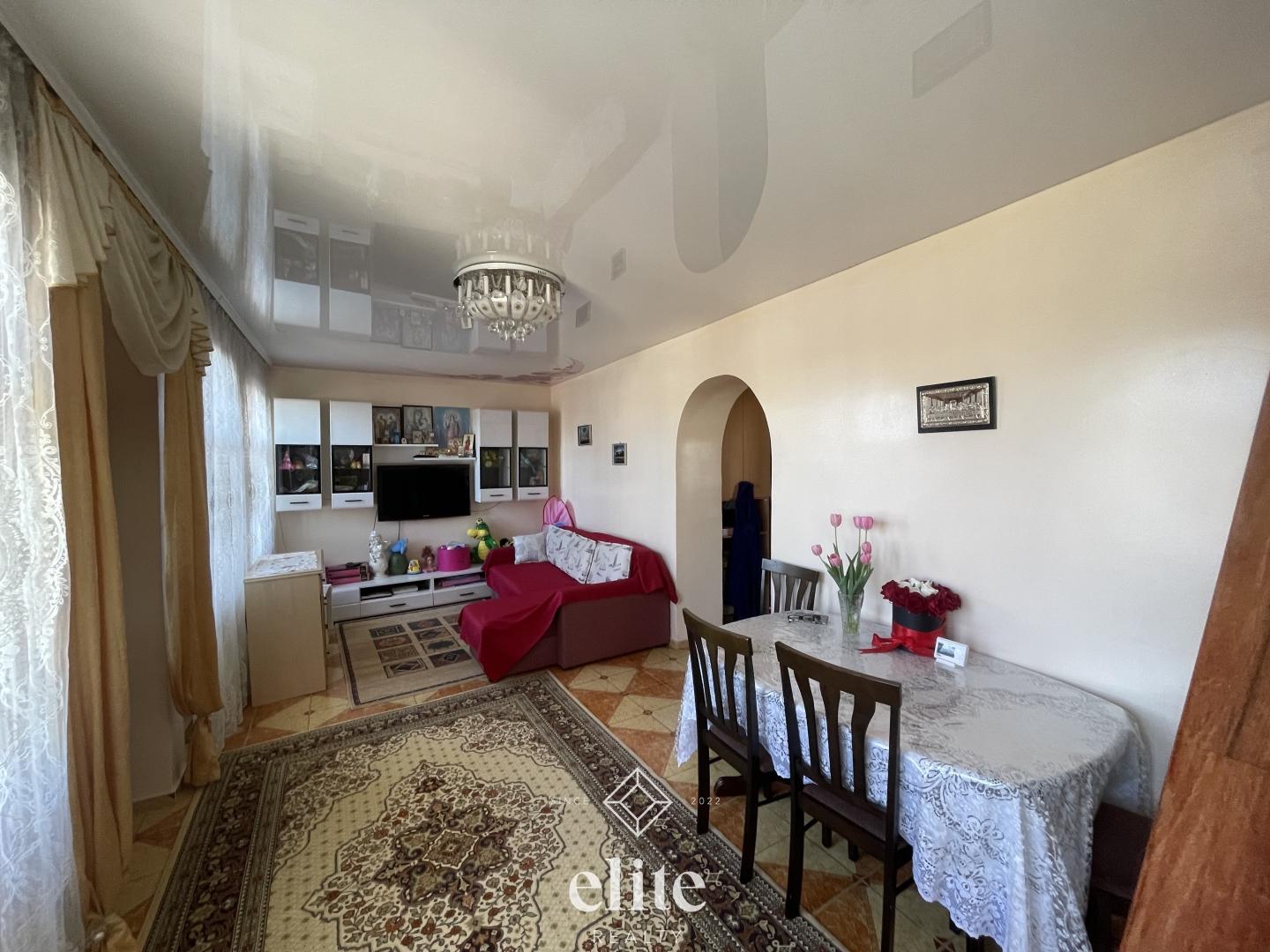 elite realty image