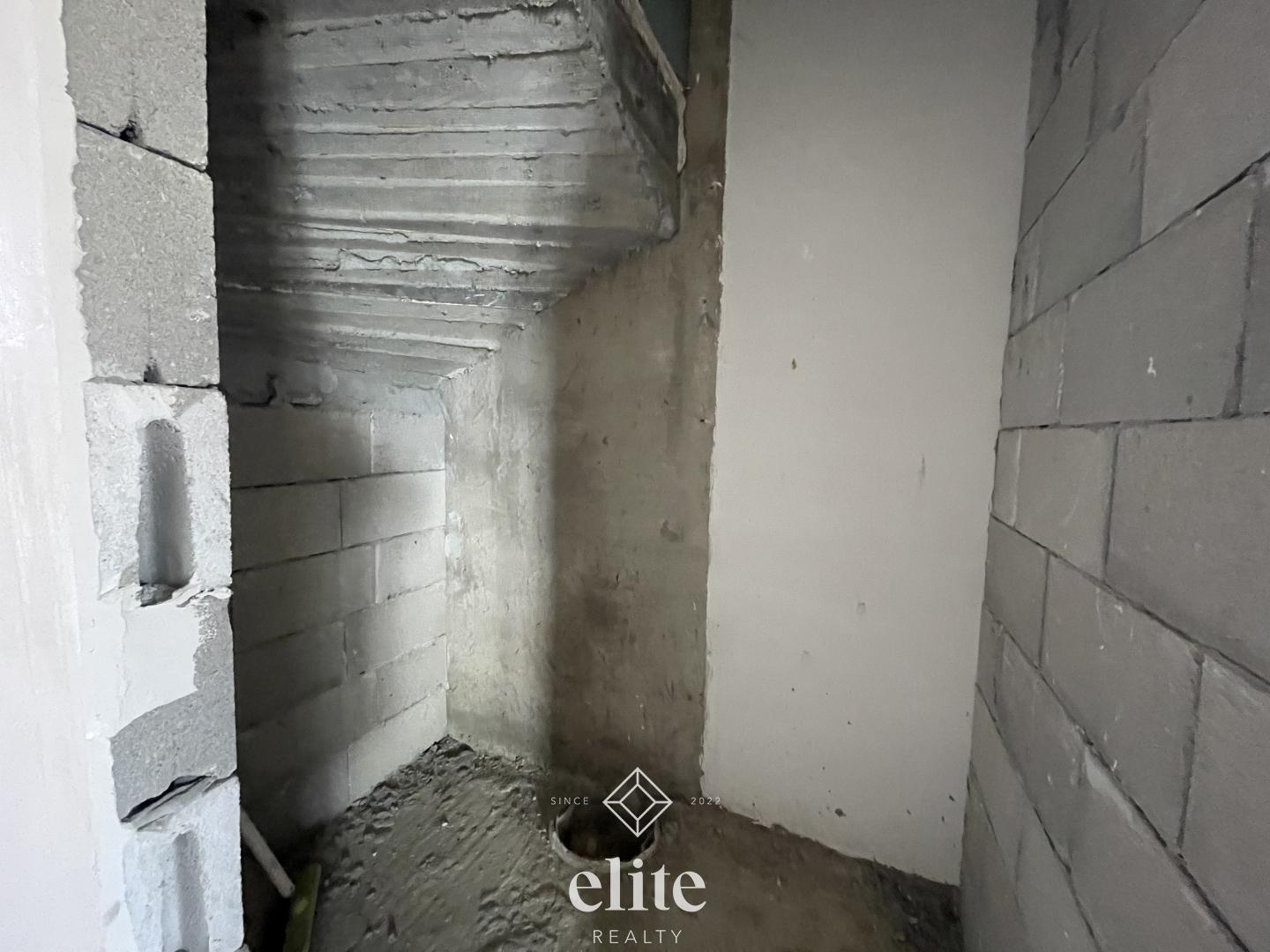 elite realty image