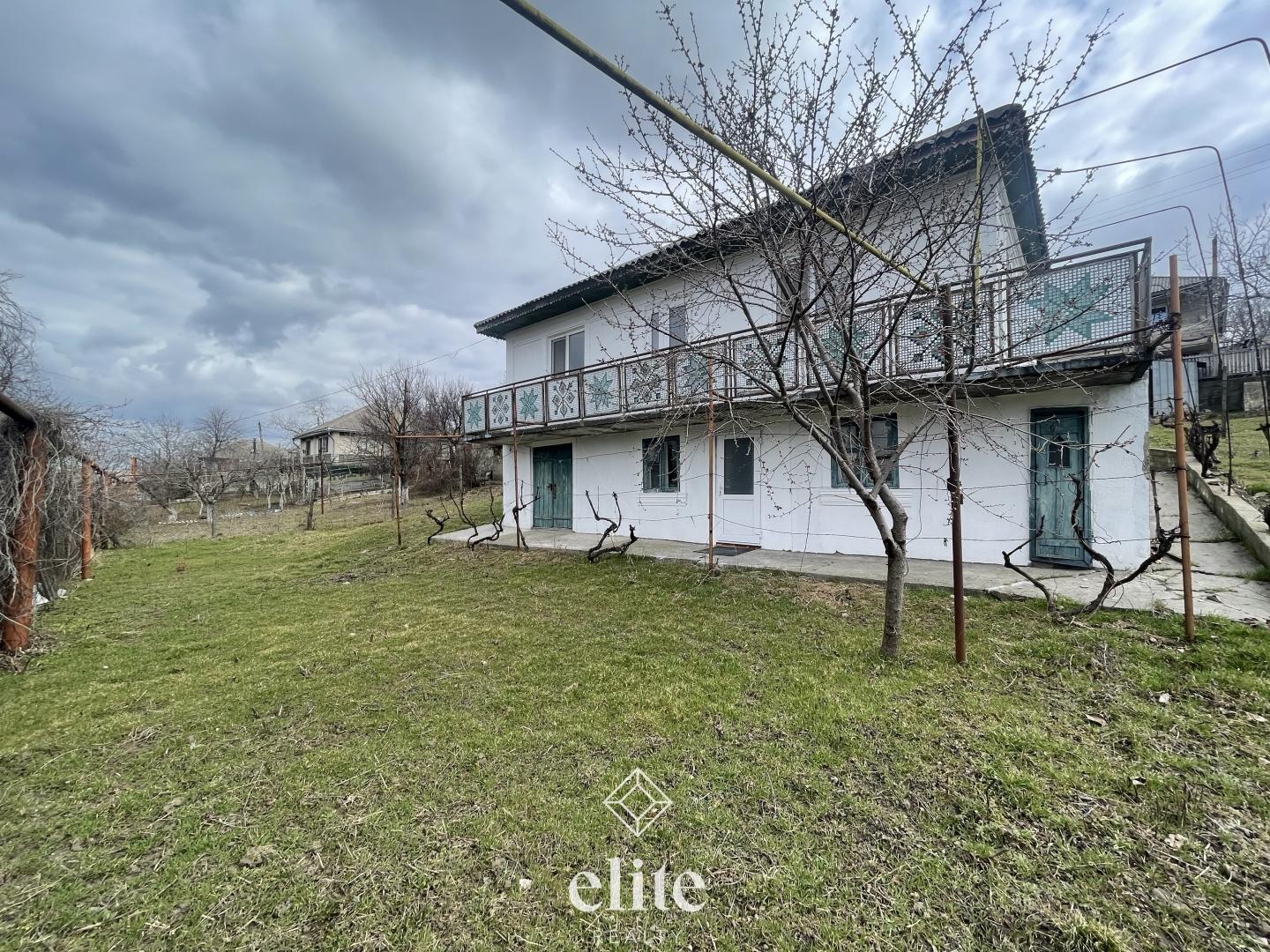 elite realty image