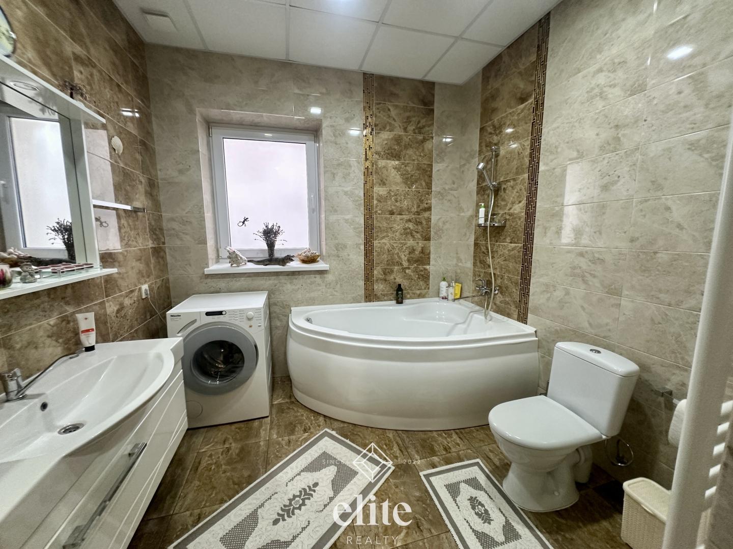 elite realty image
