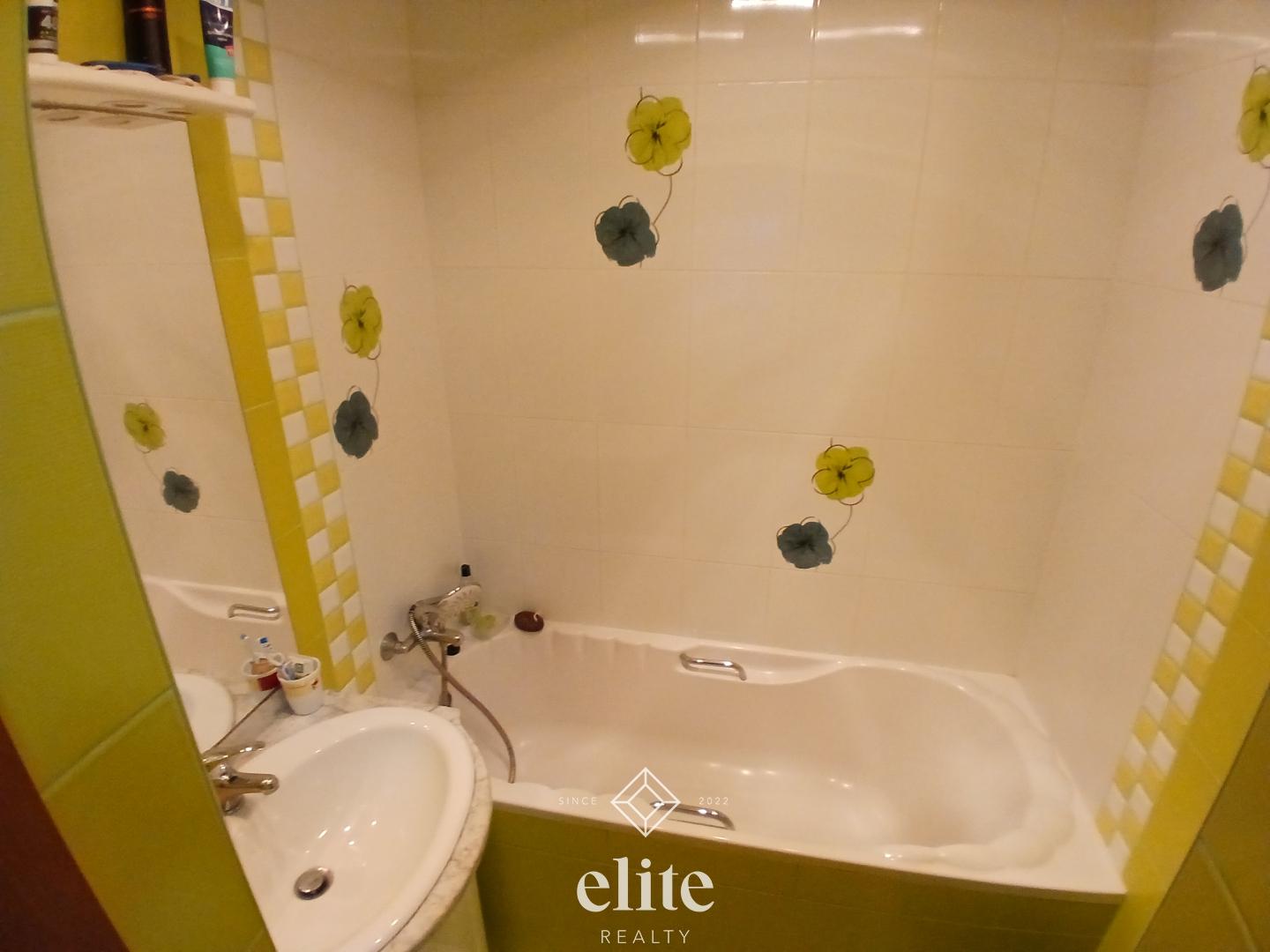 elite realty image
