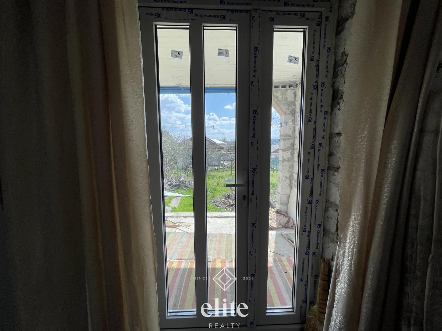 elite realty image