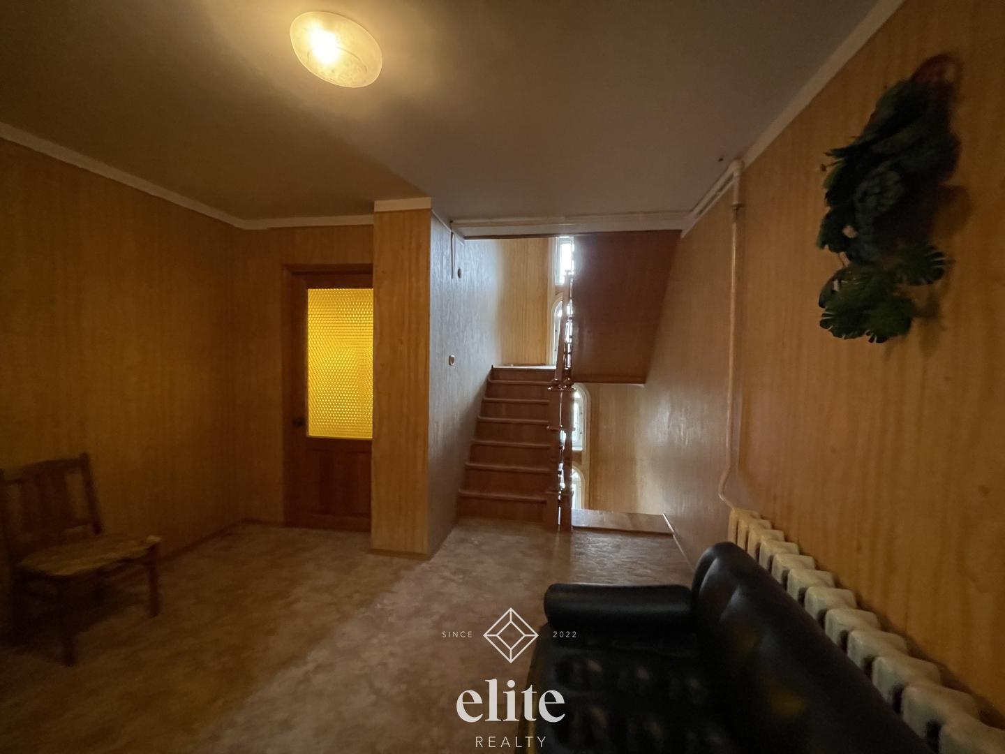 elite realty image