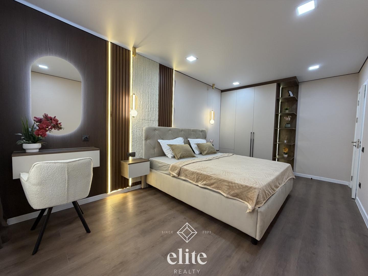 elite realty image