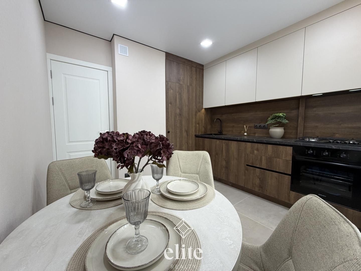 elite realty image