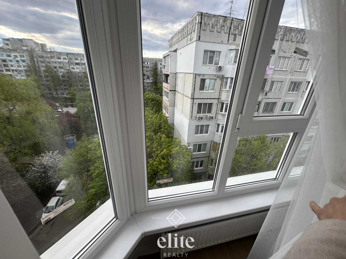 elite realty image