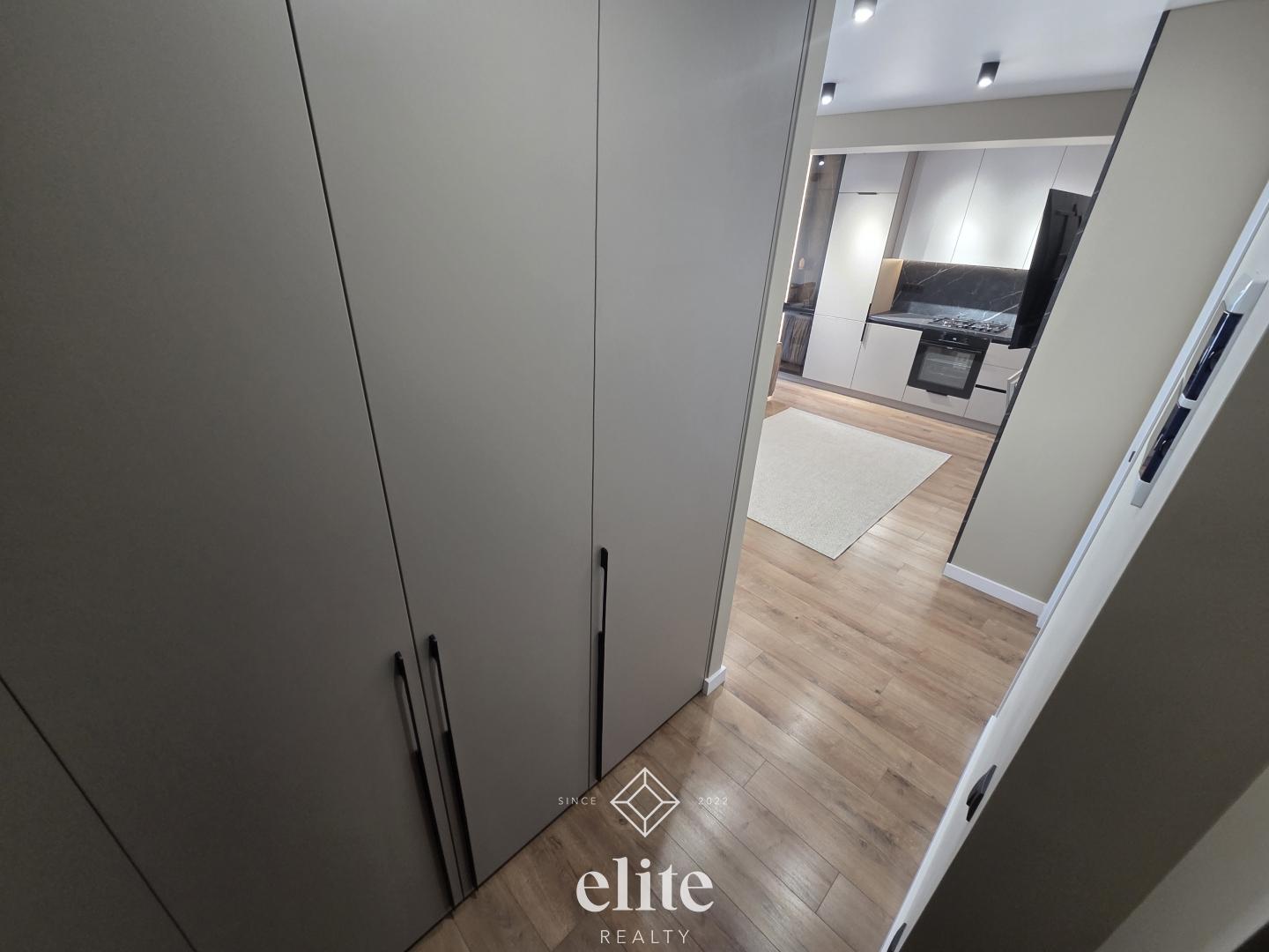 elite realty image