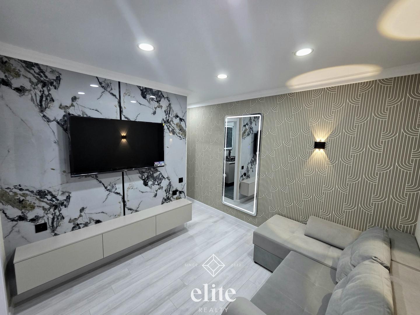 elite realty image