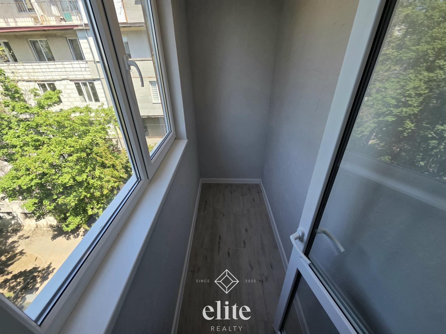 elite realty image