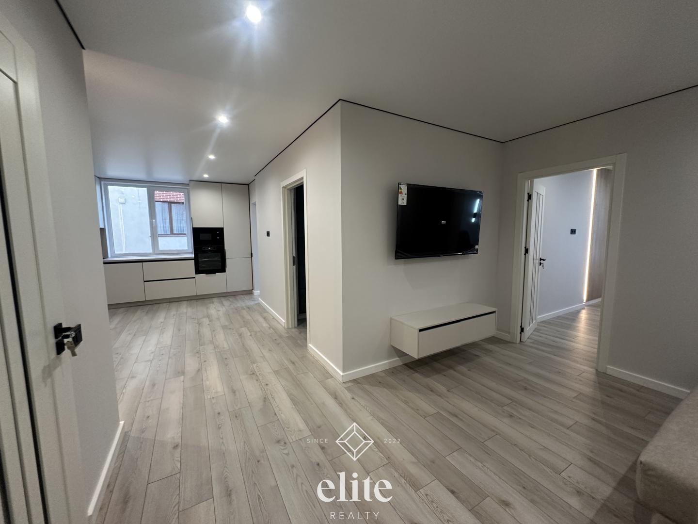 elite realty image