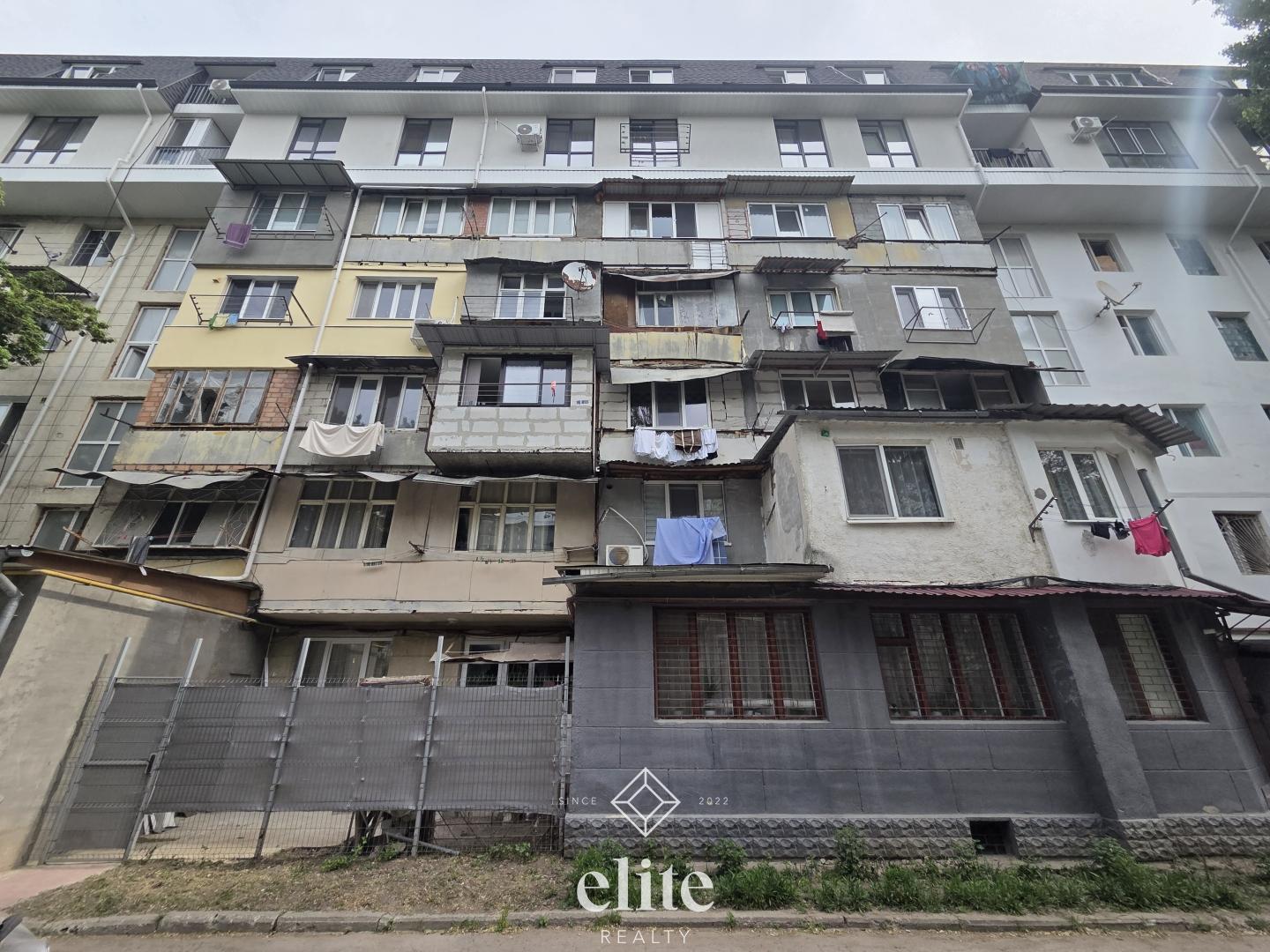 elite realty image