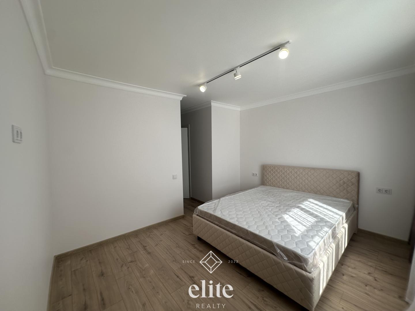 elite realty image