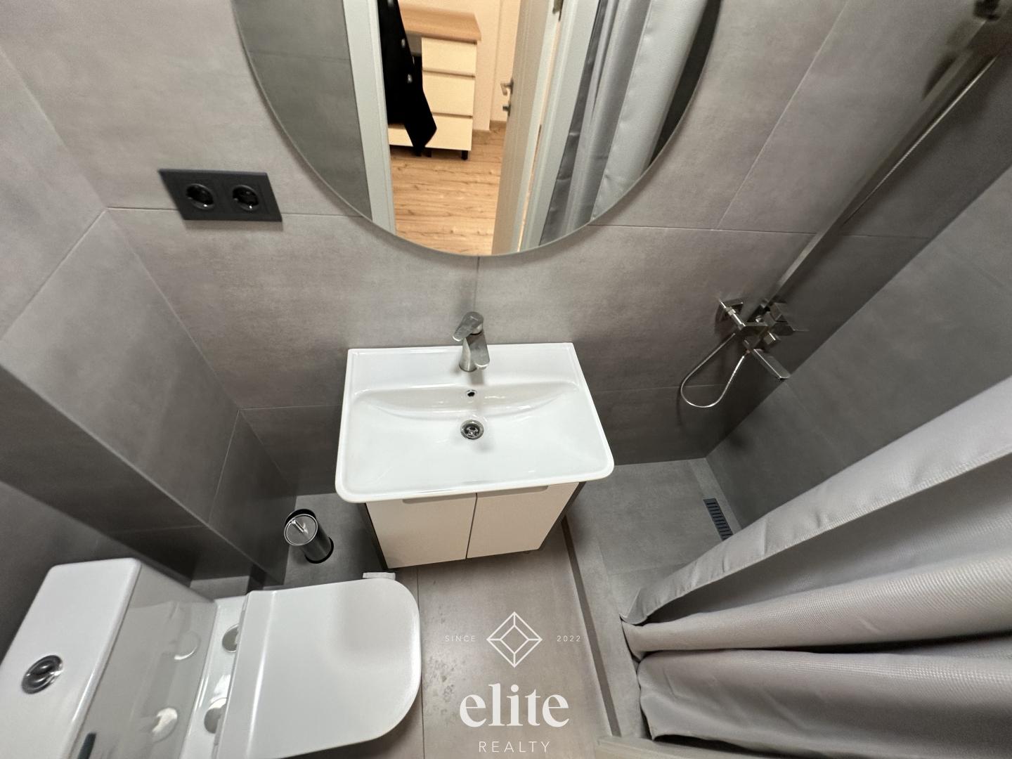 elite realty image