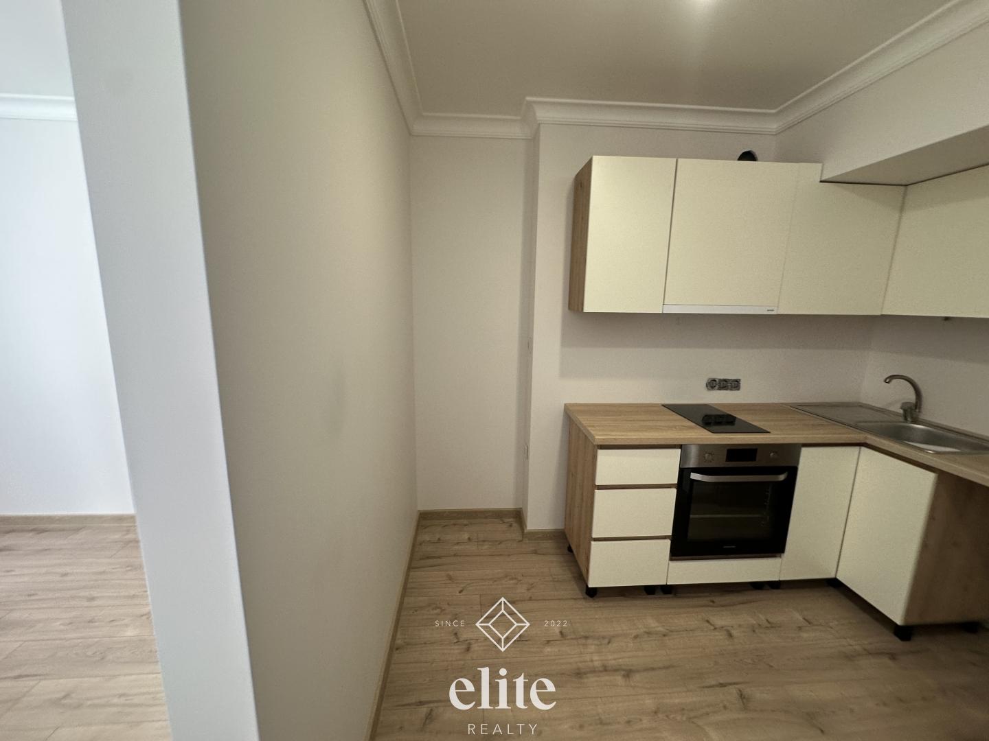 elite realty image