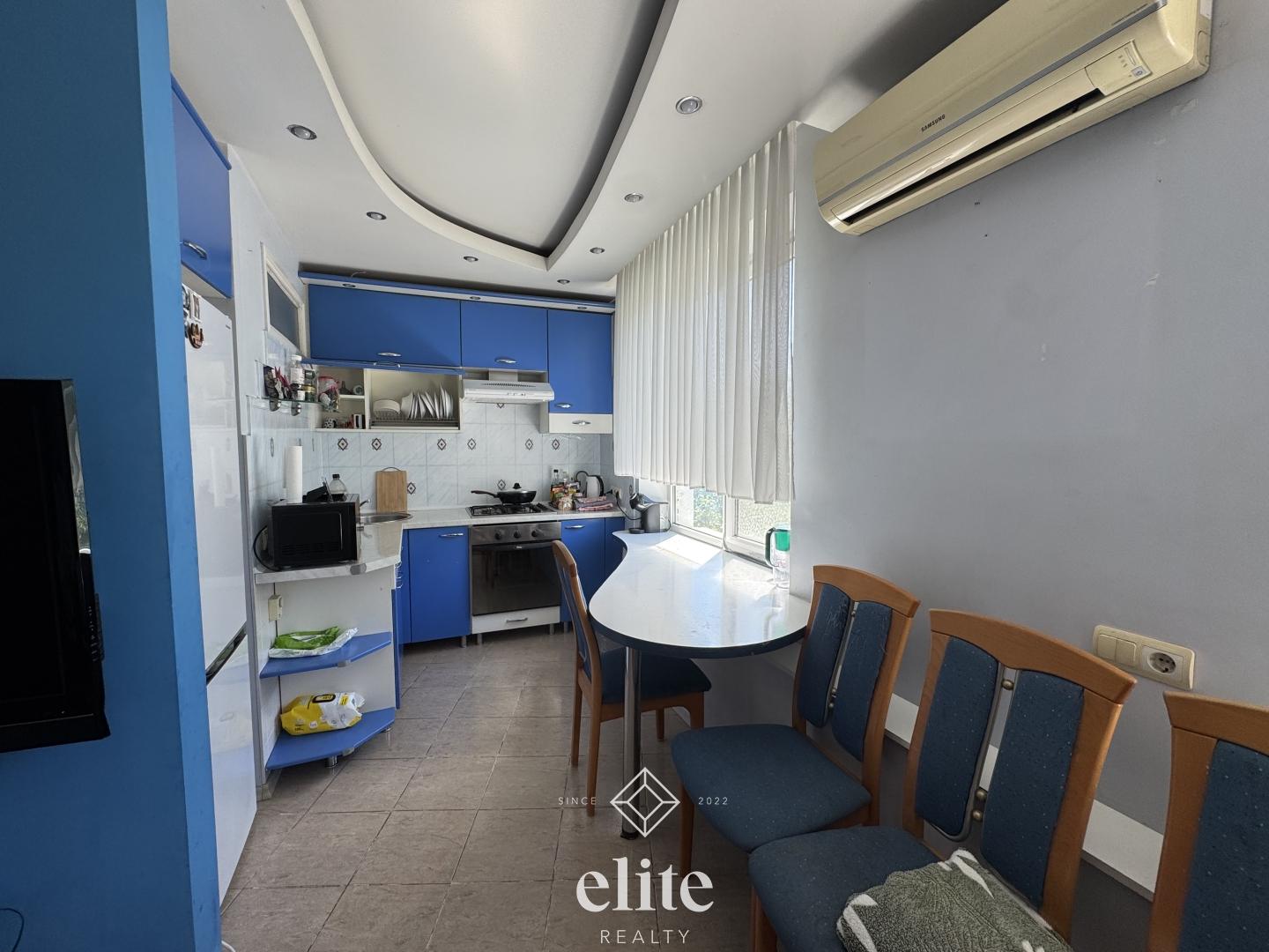 elite realty image