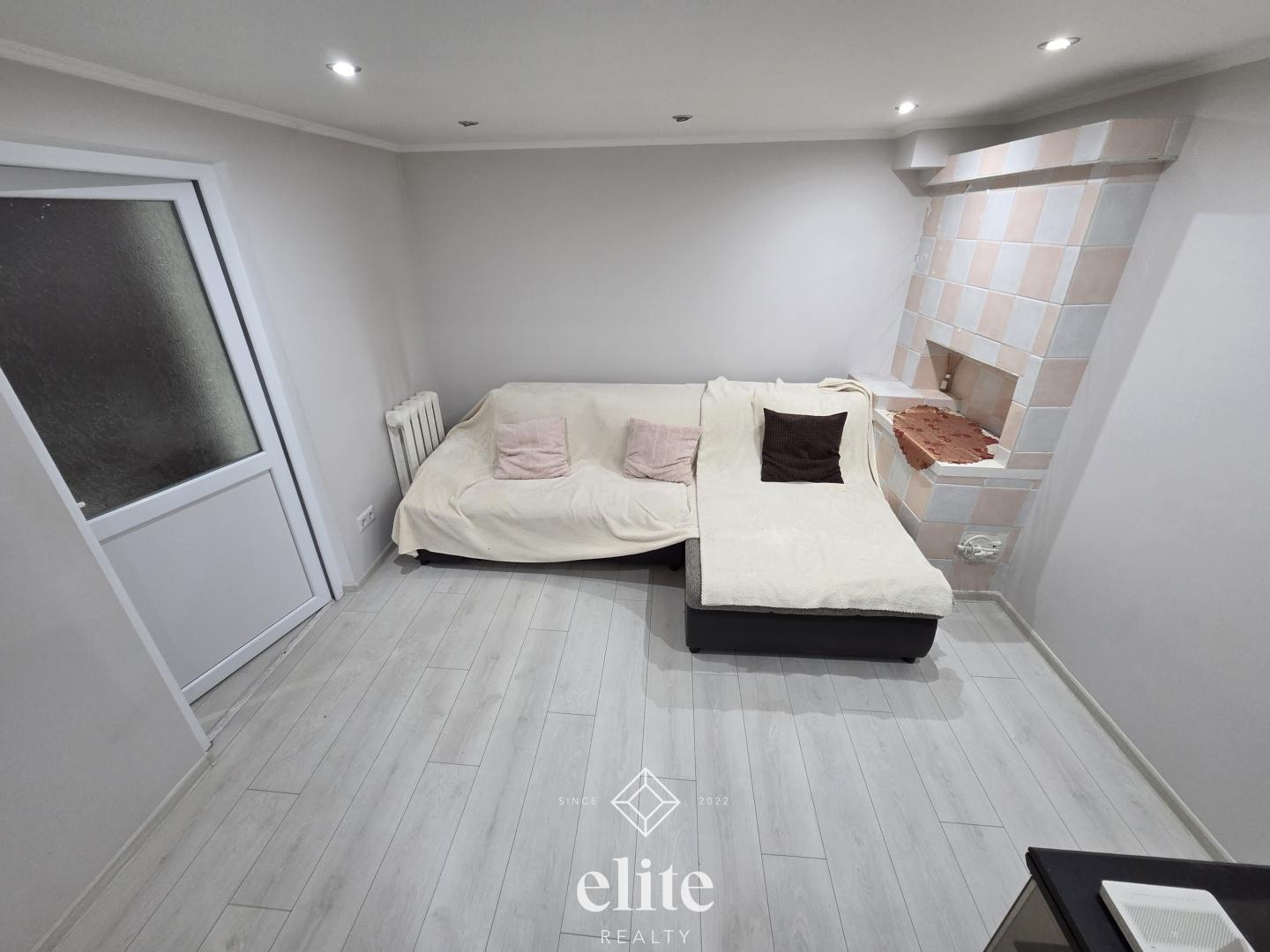 elite realty image