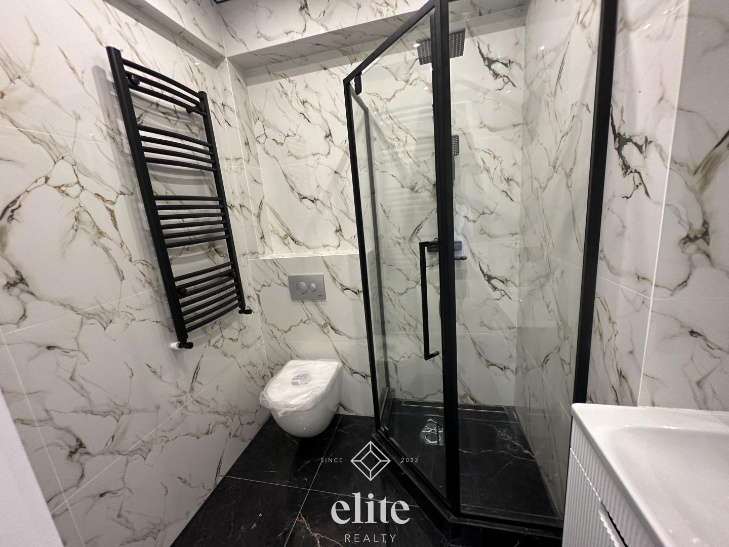 elite realty image