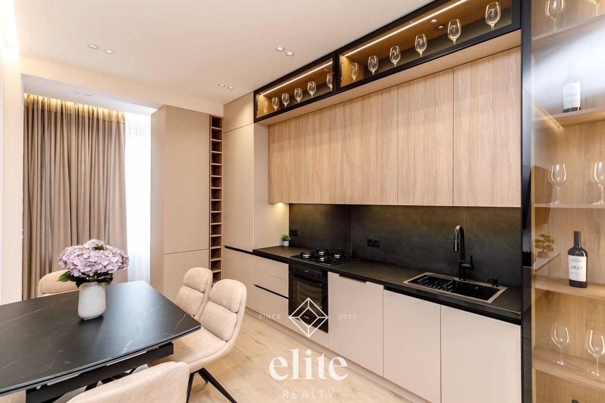 elite realty image