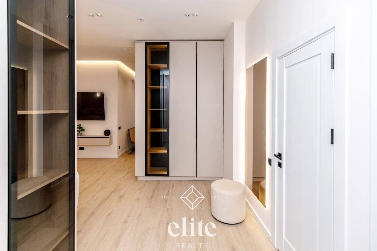 elite realty image
