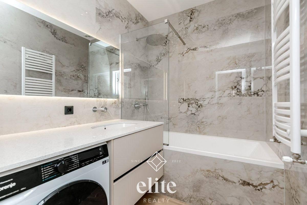 elite realty image