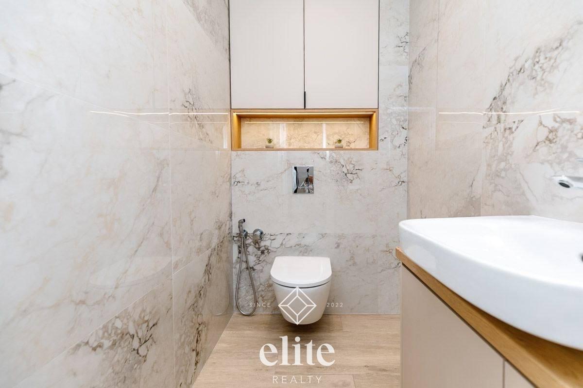 elite realty image