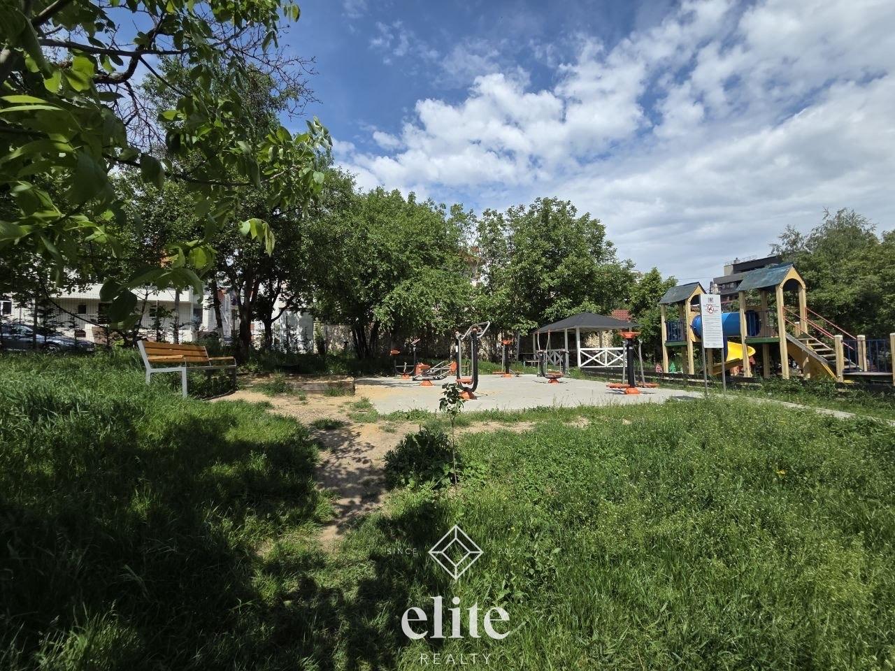 elite realty image