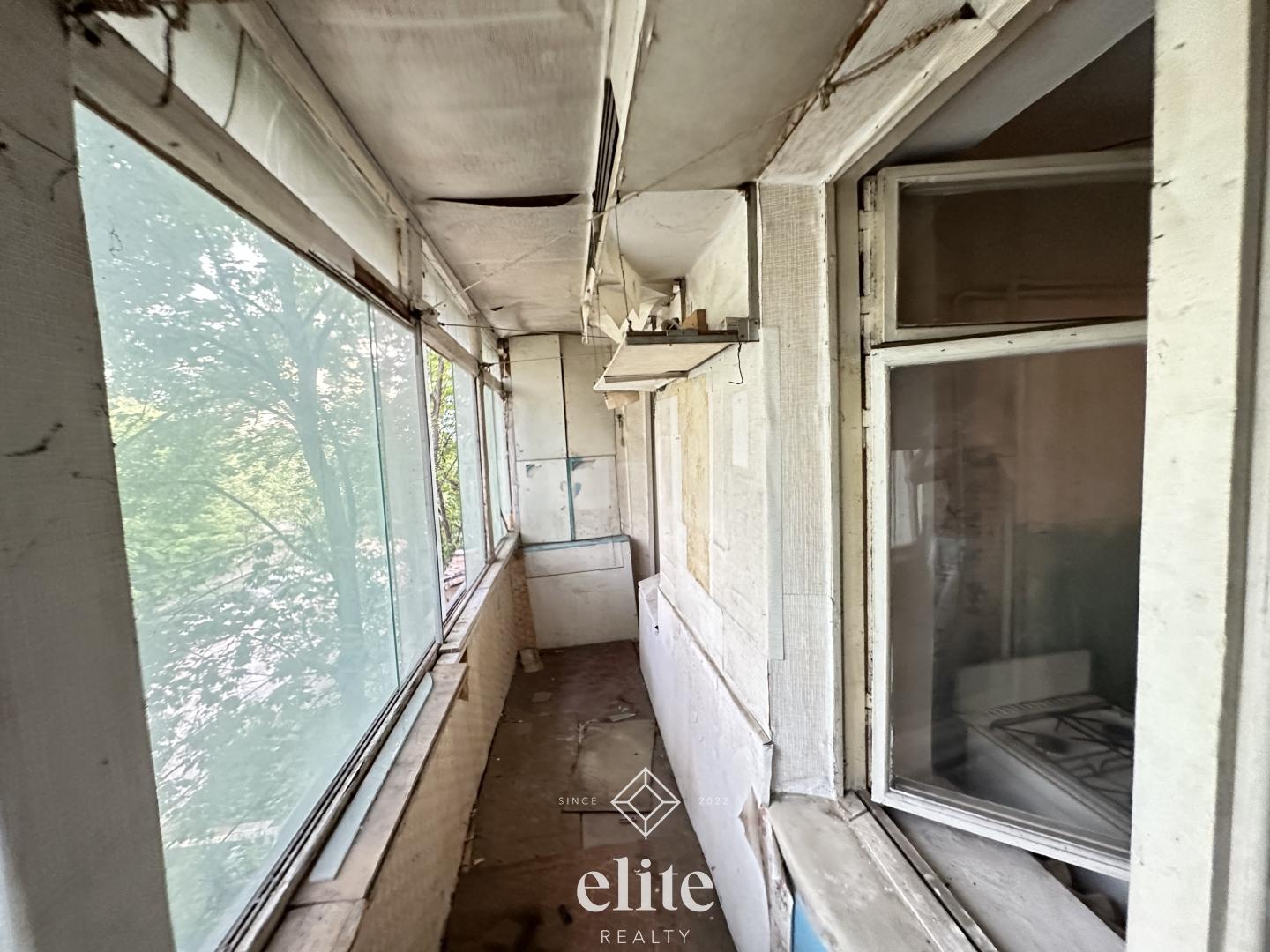 elite realty image