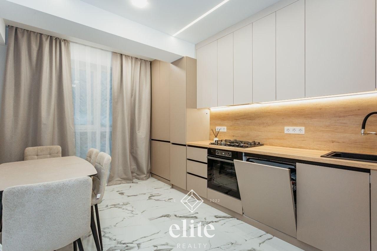 elite realty image